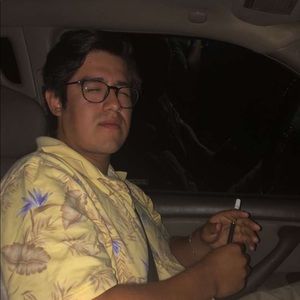 Meet your Posher, Luis